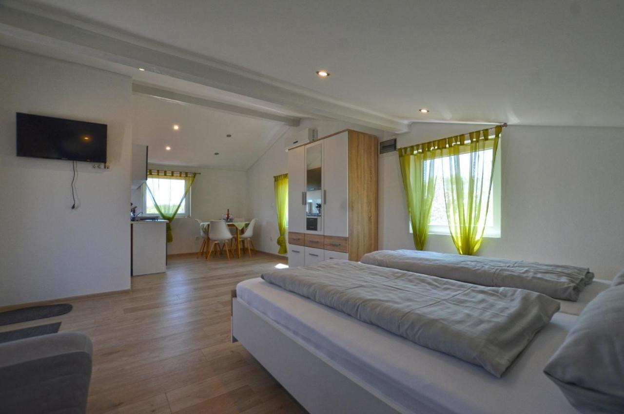 רוביני Bavica Apartments מראה חיצוני תמונה