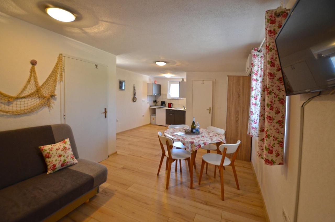 רוביני Bavica Apartments מראה חיצוני תמונה