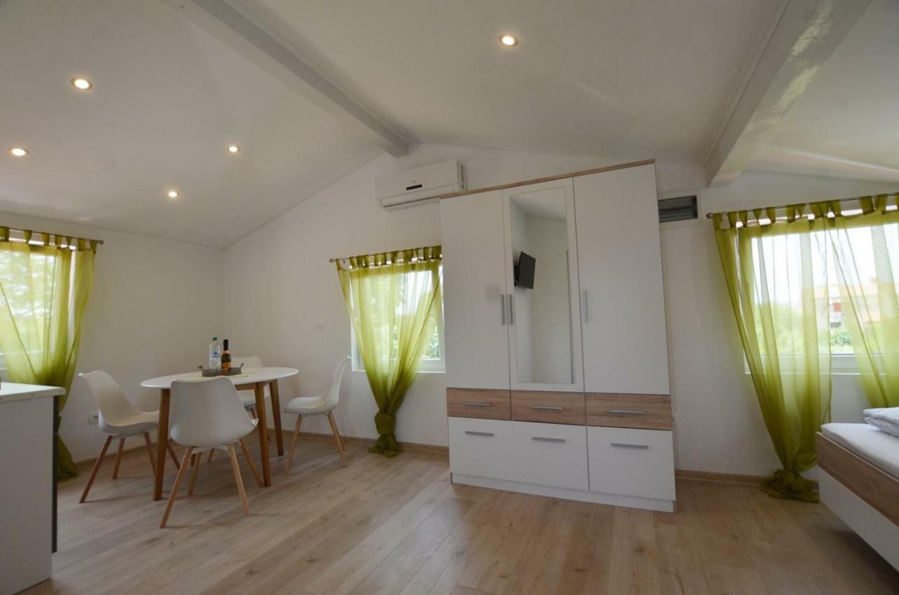 רוביני Bavica Apartments מראה חיצוני תמונה